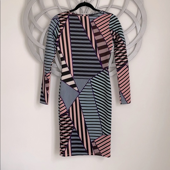 Multicolored dress. - Picture 2 of 3